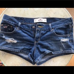 Hollister Denim Short - Size 5 Medium Wash